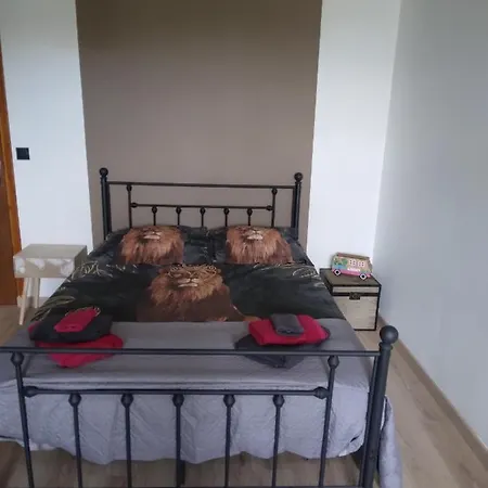 D'hotes La Maison De Monsieur Chaussette Bed & Breakfast Angles (Midi-Pyrenees)