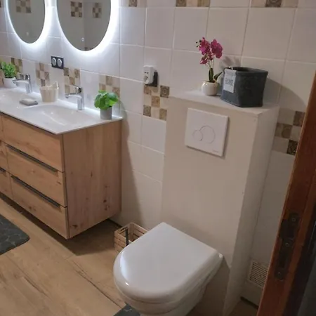 D'hotes La Maison De Monsieur Chaussette Bed & Breakfast Angles (Midi-Pyrenees)